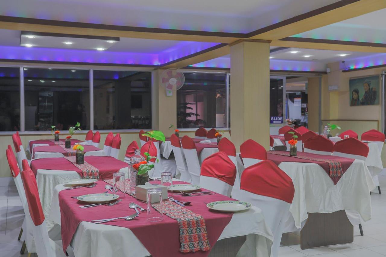 Oyo 789 Hotel Shivam Plaza Katmandú Exterior foto